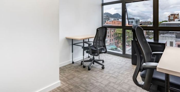 Building Qbo Parque 93 Street 93a Number 13-24 Localidad De Chapinero, Bogota - Image 2