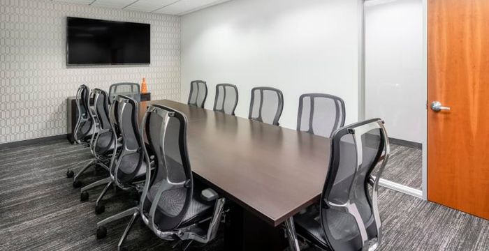 1325 Avenue Of The Americas, New York - Image 3