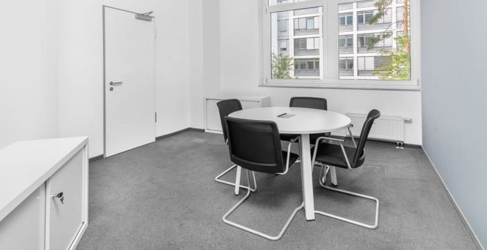 34 Dornhofstrasse, Neu-isenburg - Image 5