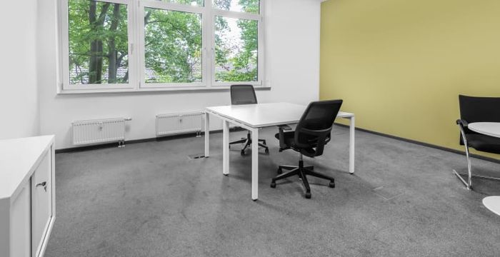 34 Dornhofstrasse, Neu-isenburg - Image 3