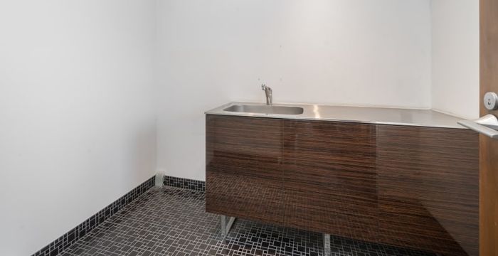 376 Kawaramachi-dori 2 Jo Sagaru Ichinofuneiricho, Kyoto - Image 2