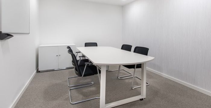 8/A Karadzicova, Bratislava - Image 2