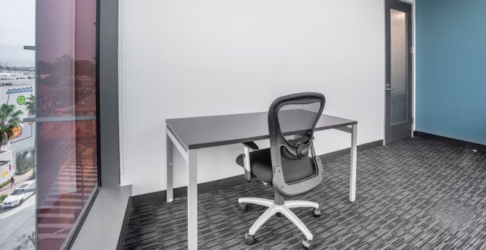 5250 Lankershim Blvd 5250 Lankershim Blvd, North Hollywood - Image 3