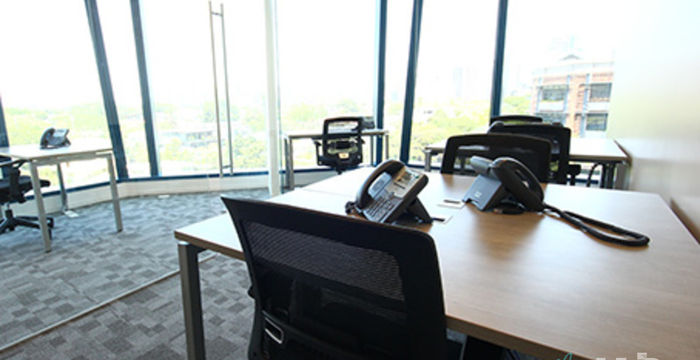 8 Rockwell Center - Image 5