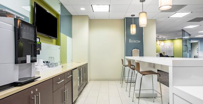 2700 Patriot Boulevard, Glenview - Image 2