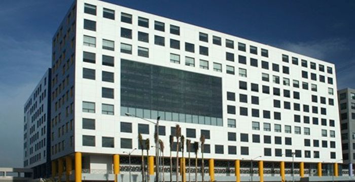 One E-com Center - Image 2