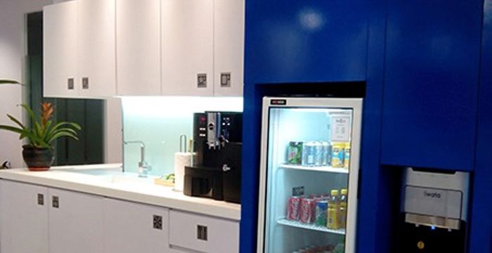 One E-com Center - Image 5