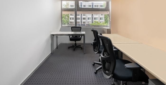 Dr Annie Besant Road Worli, Mumbai - Image 2