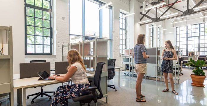 Vaci Ut 47 E, Budapest - Image 4