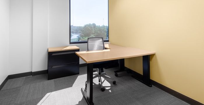 University Executive Park - Image 3