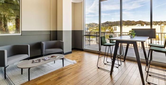 925 North La Brea Ave, Los Angeles - Image 3