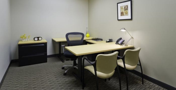 Zona Rosa Shopping Center - Image 2