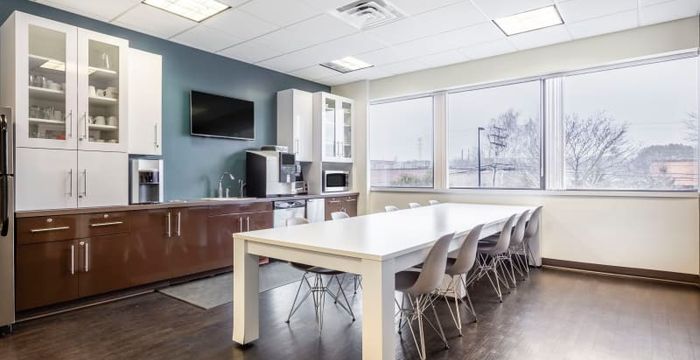 170 Commerce Way, Portsmouth - Image 4