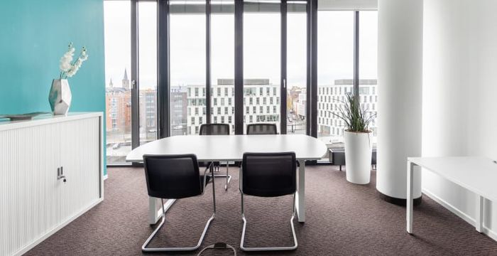 18 Im Zollhafen, Cologne - Image 3