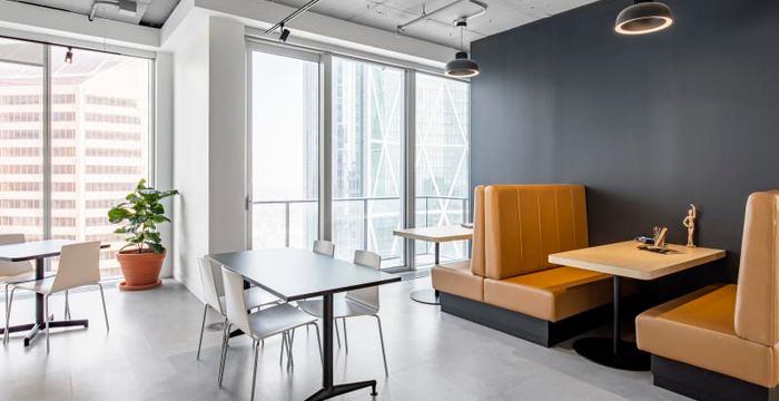 685 Centre Street Sw, Calgary - Image 3