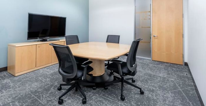 6303 Owensmouth Avenue, Los Angeles - Image 3