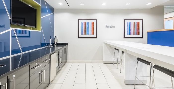 10620 Treena Street, San Diego - Image 4