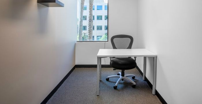 1050 West Lakes Drive, West Covina - Image 4