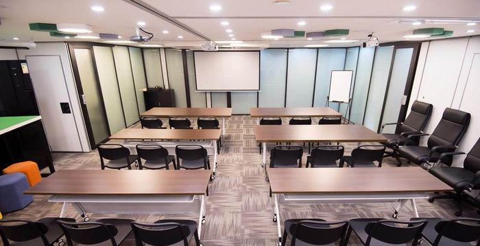 160 Gloucester Road Wan Chai, Hong Kong Island - Image 3