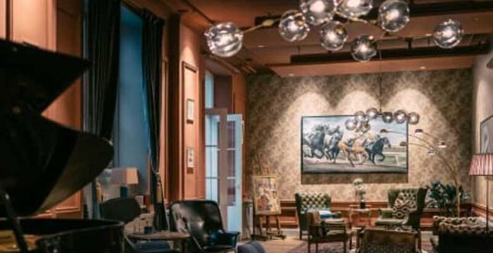 13 Stamford Road, City Hall - Image 5