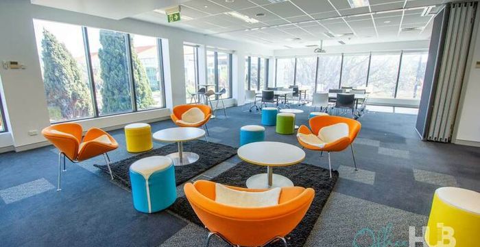 9 Sydney Avenue, Barton - Image 4