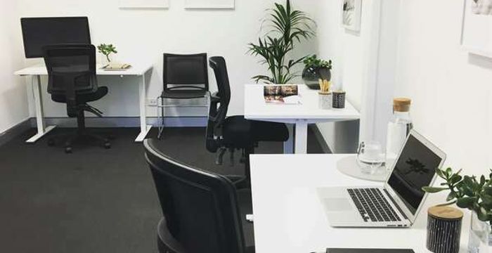 76 Township Drive, Burleigh Heads - Image 2