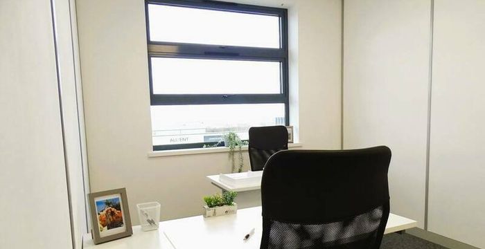 Longﬁelds Court Longfields Rd, Barnsley - Image 3