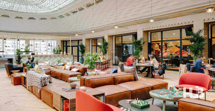 33 Rue La Fayette, Paris - Image 2