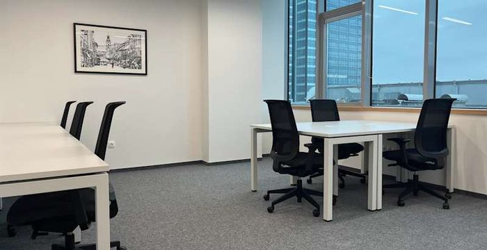 Christopher Columbus Blvd No 41, Sofia - Image 4