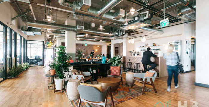 925 N La Brea Avenue, Los Angeles - Image 2