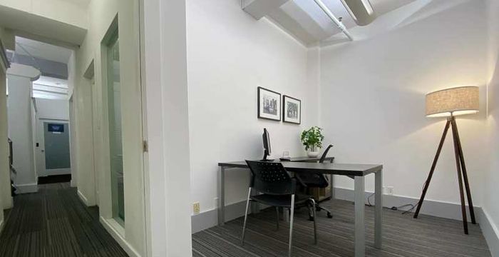 353 West 48th Street, New York - Image 2