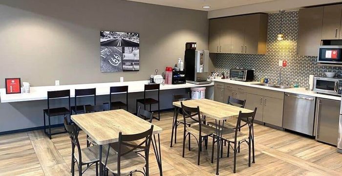 1530 Williams Field Rd, Gilbert - Image 3