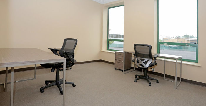 125 Michael Drive, Syosset - Image 3