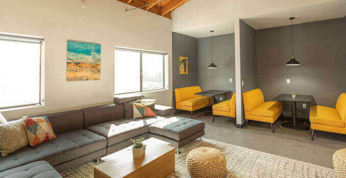 374 N Coast Hwy 101 374 N Coast Hwy 101, Encinitas - Image 2