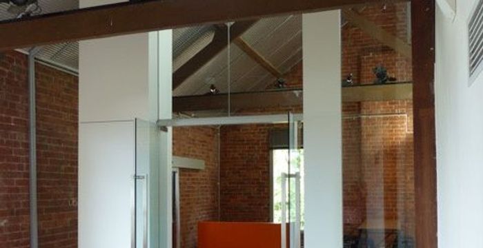 26 Liddiard, Hawthorn - Image 4