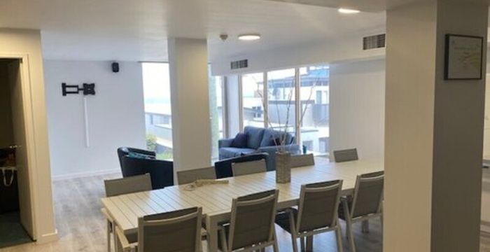 21 Parnell Place, Newcastle - Image 3