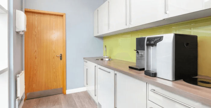 314 Midsummer Boulevard, Milton Keynes - Image 5