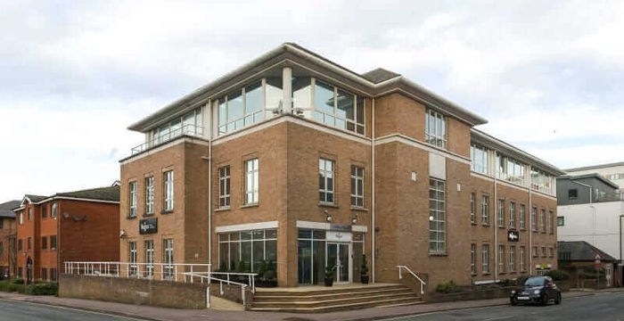 25 Clarendon Road, Redhill - Image 5