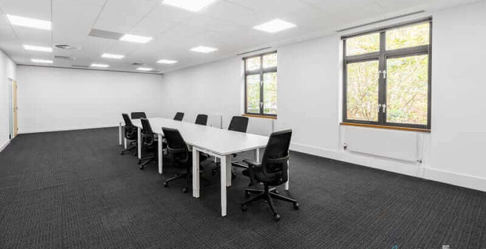 26 Kings Hill Avenue, West Malling - Image 5