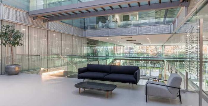 Building 3 Chiswick Park - Image 3