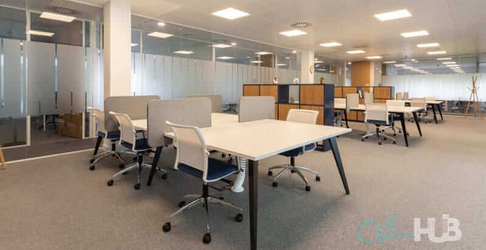 Wharfedale Road, Wokingham - Image 5