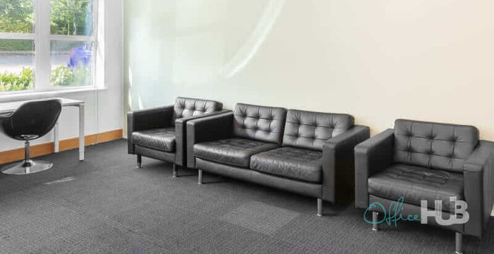 960 Capability Green, Luton - Image 4