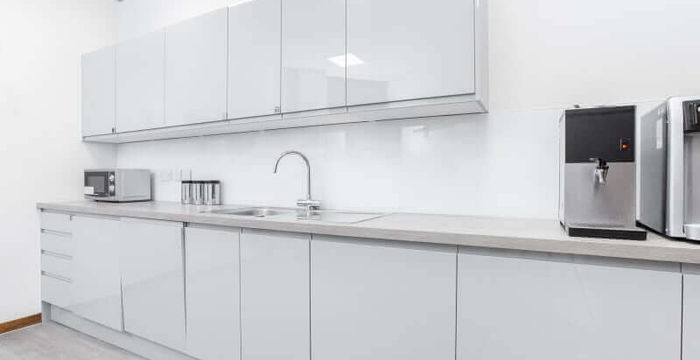 6-9 The Square, Uxbridge - Image 5