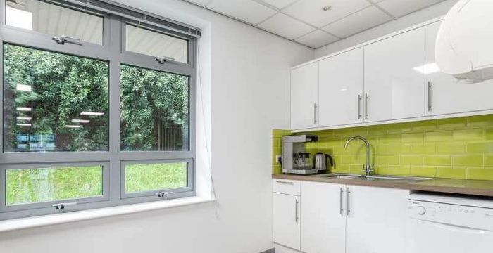 Rivermead Drive, Swindon - Image 5