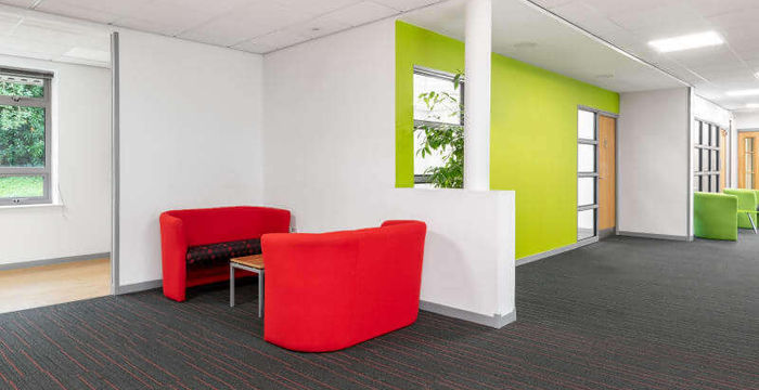 Rivermead Drive, Swindon - Image 4