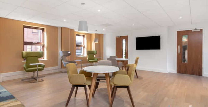 Oxford House - Image 3