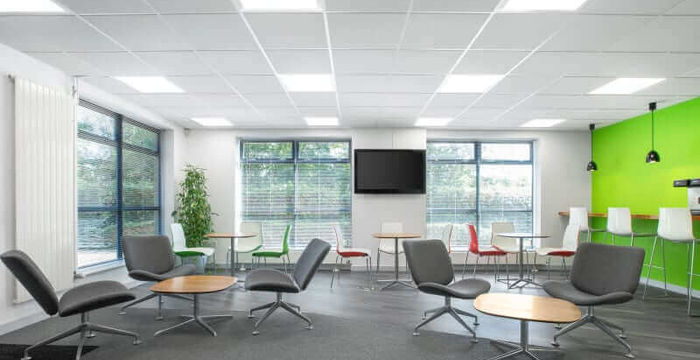 Metcalf Way, Crawley - Image 4