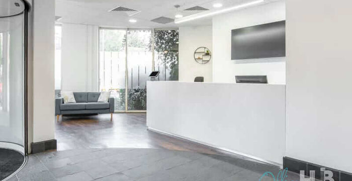 London Road, Staines - Image 3