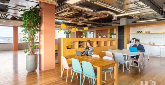 2 Lakeside Drive, London - Image 4