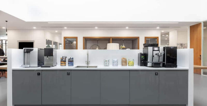 Churchill Court 3, Crawley - Image 5